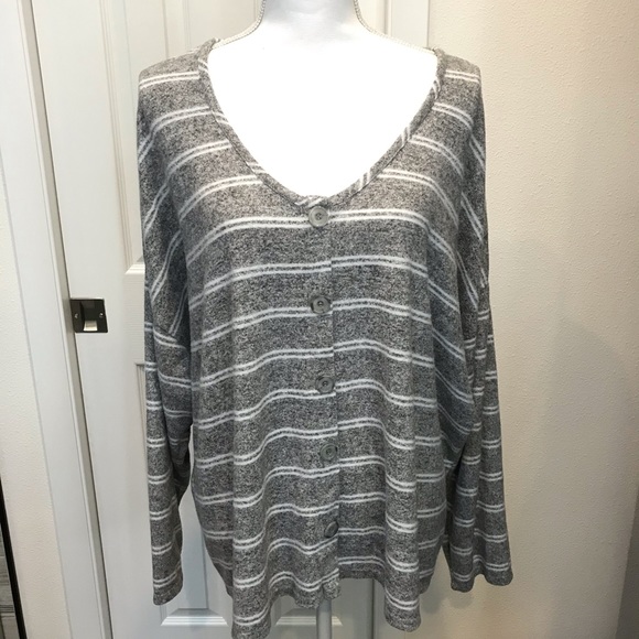 TORRID Grey White Stripe Button Front Long Sleeve Button Front Cardigan 4X - Picture 6 of 12